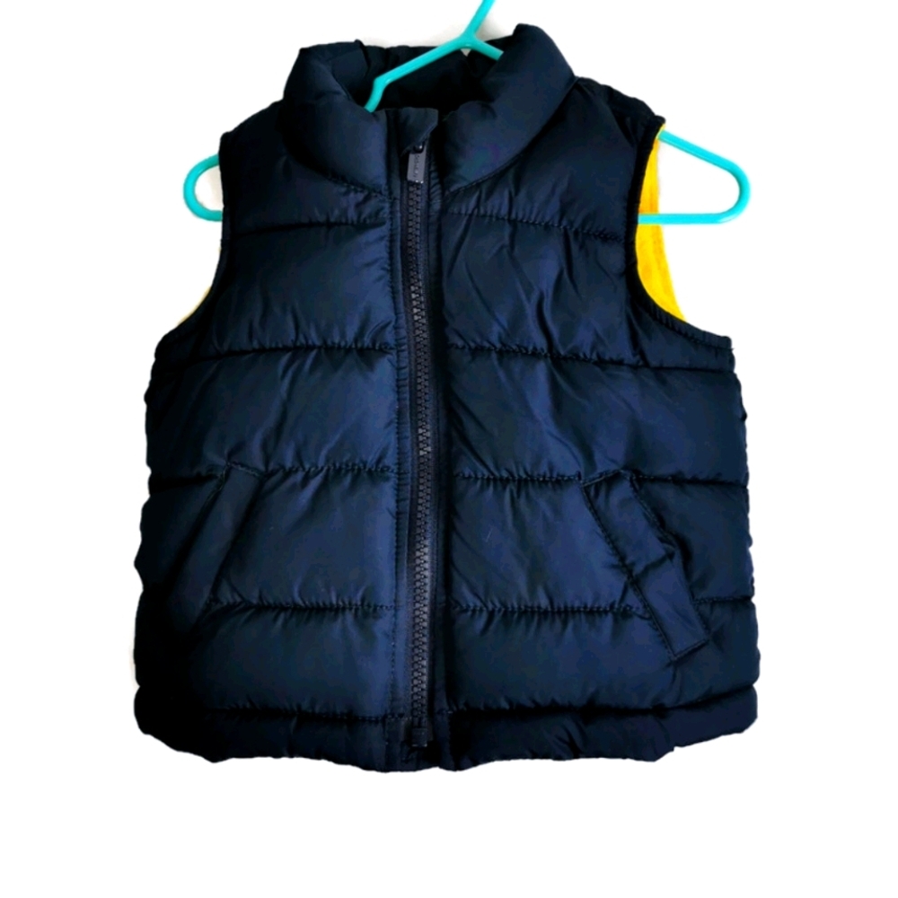 Old Navy Lined Puffer‎ Vest 12-18m